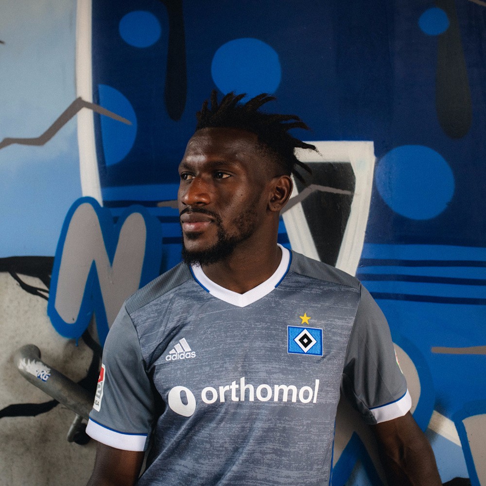 星空体育vip注册-汉堡披露新赛季主场球衣设计的简单介绍