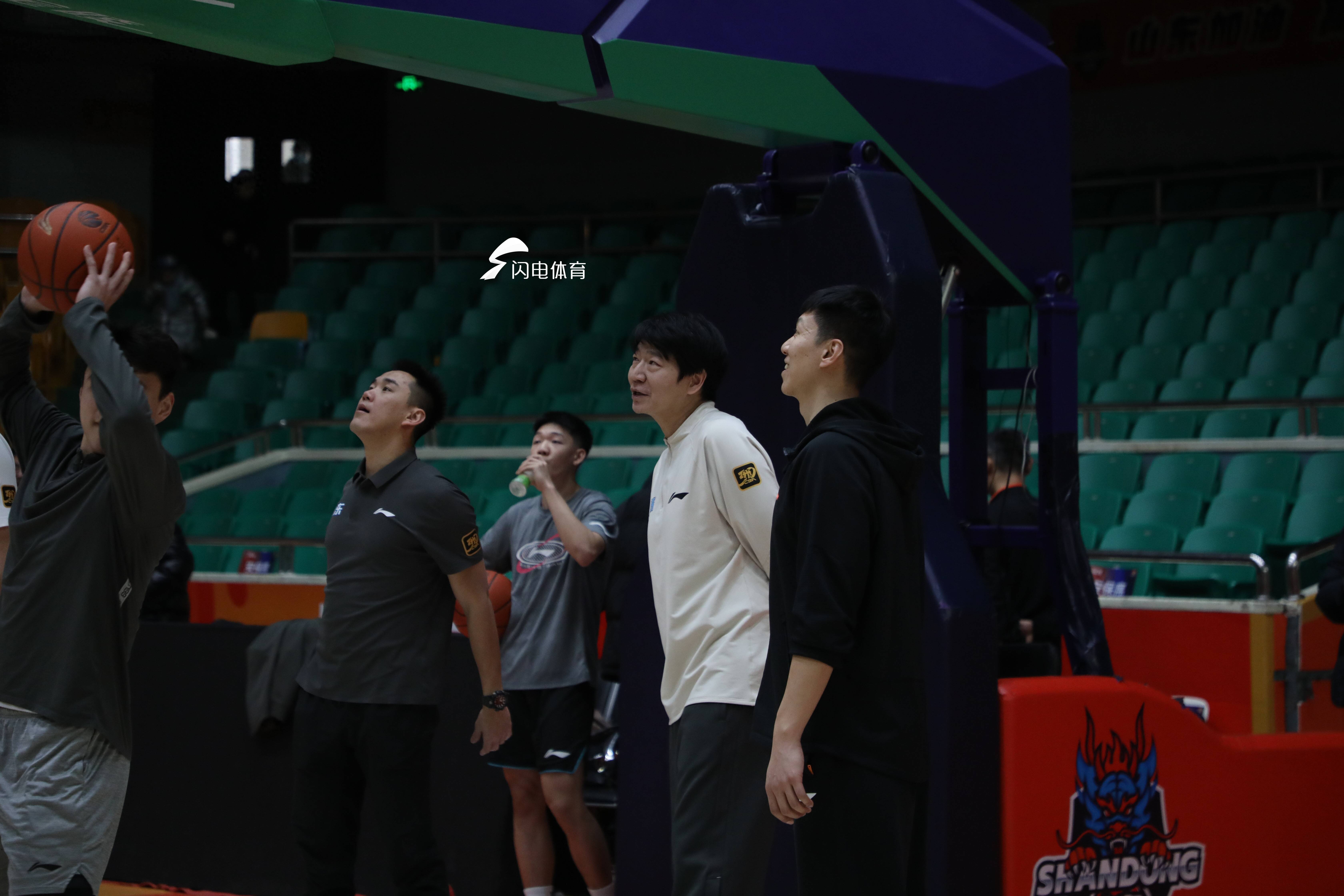 江苏队主场击败山西,喜迎关键胜利的简单介绍 江苏队主场击败山西,喜迎关键胜利的简单介绍