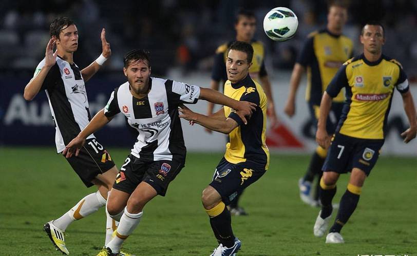 西悉尼流浪者严阵以待,防守端力求零封对手 西悉尼流浪者严阵以待,防守端力求零封对手