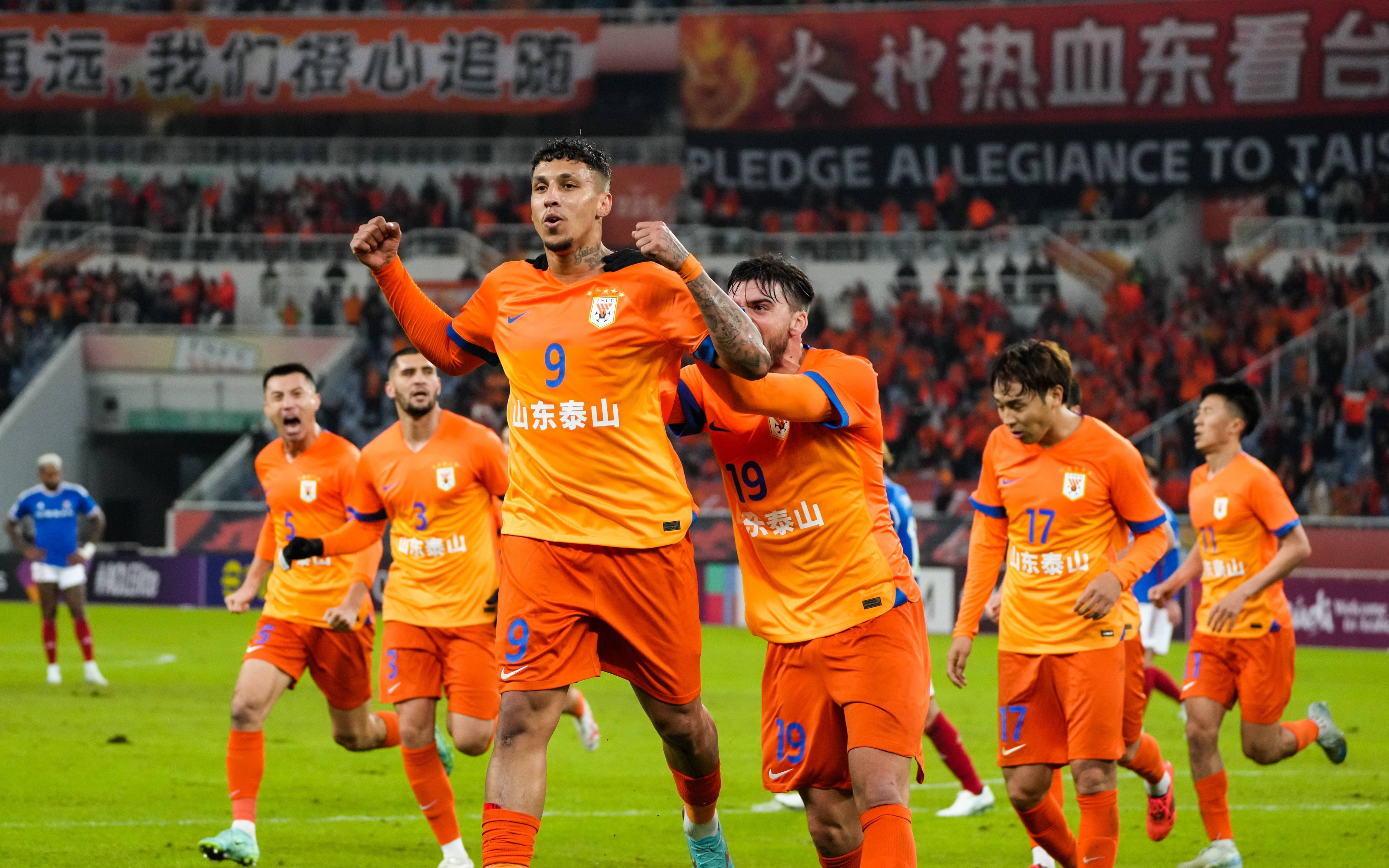 上海海港成为本场最大亮点,亚冠瞬间破防,救主的简单介绍 上海海港成为本场最大亮点,亚冠瞬间破防,救主的简单介绍