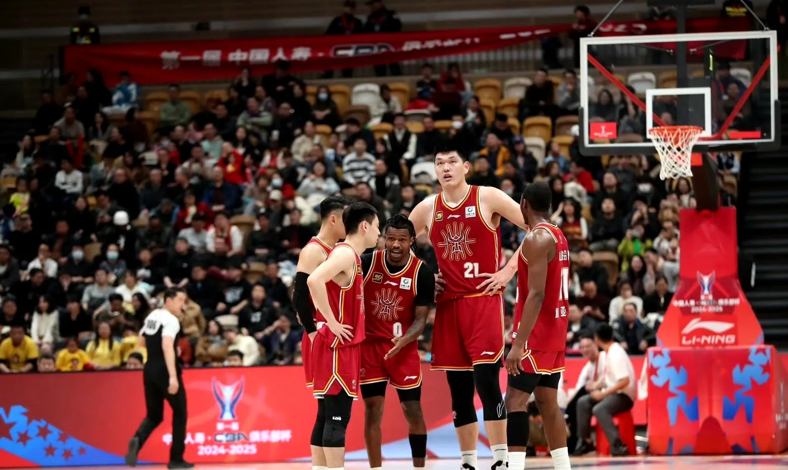 凭借一波北京队，全国篮球锦标赛成功破门，现场球迷泪目的简单介绍