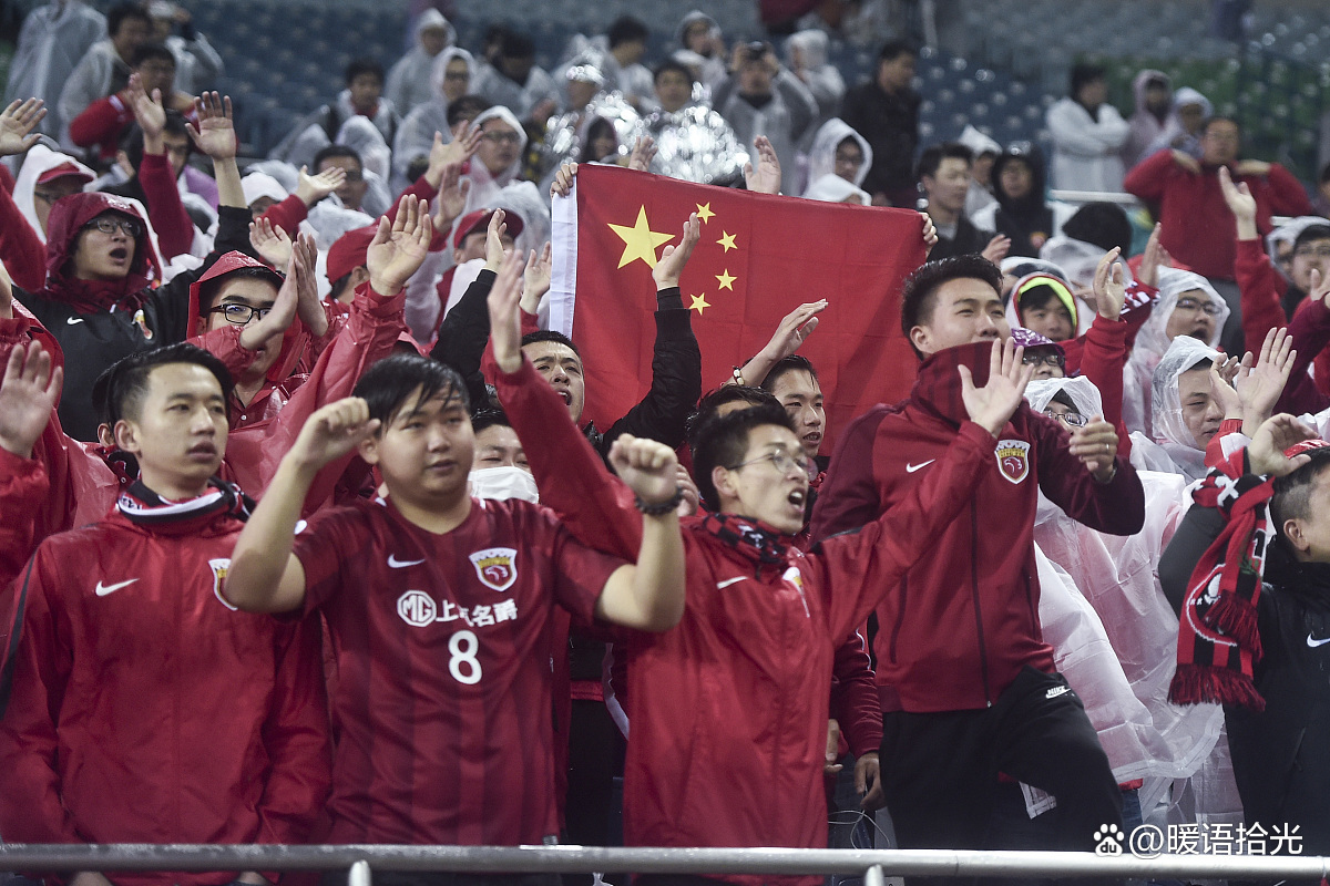 广州队在亚冠中打出团战,被誉为球迷泪目的简单介绍 广州队在亚冠中打出团战,被誉为球迷泪目的简单介绍