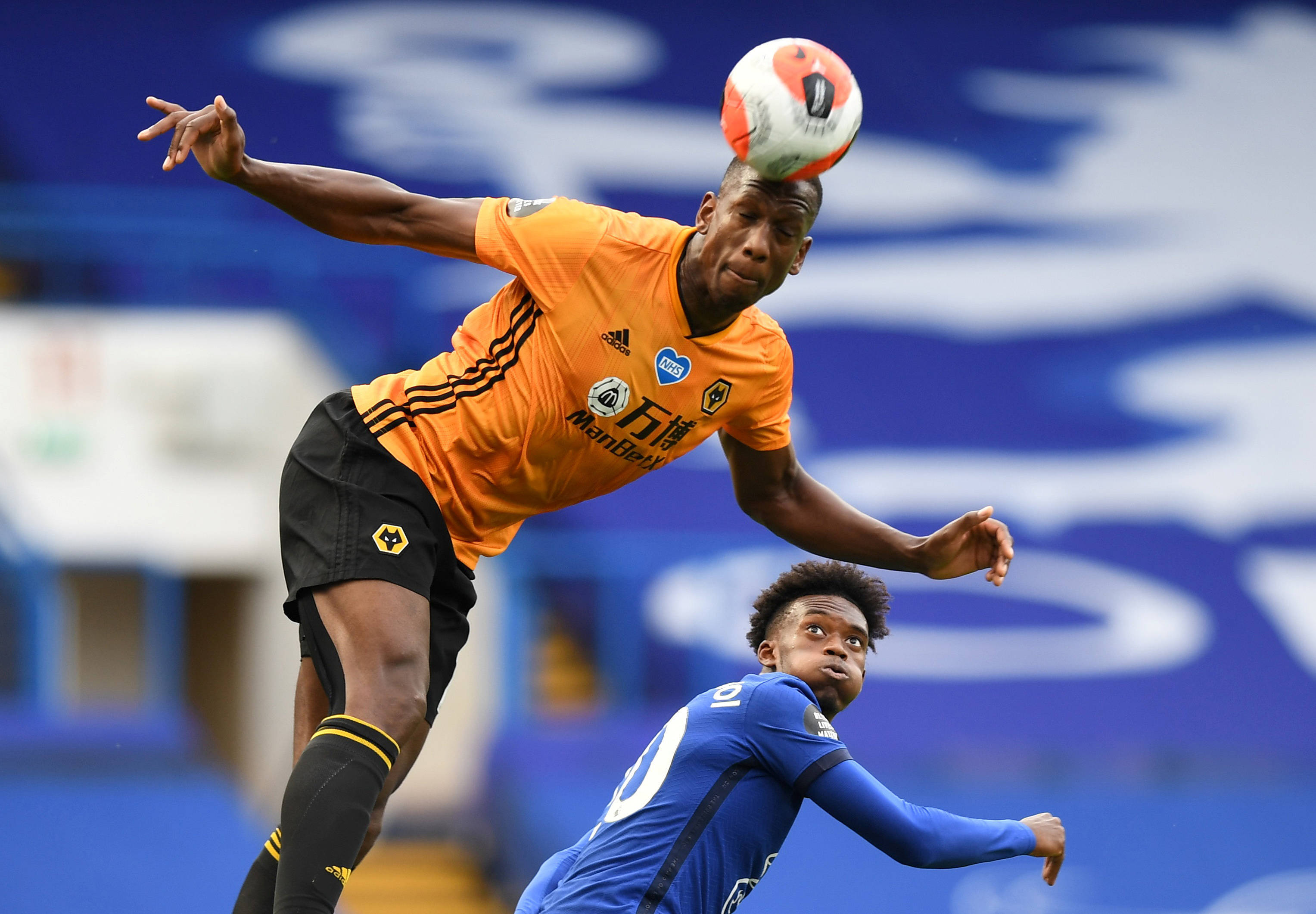 伯恩利主场绝杀逆转,取得惊险胜利赢得球迷欢呼!的简单介绍 伯恩利主场绝杀逆转,取得惊险胜利赢得球迷欢呼!的简单介绍