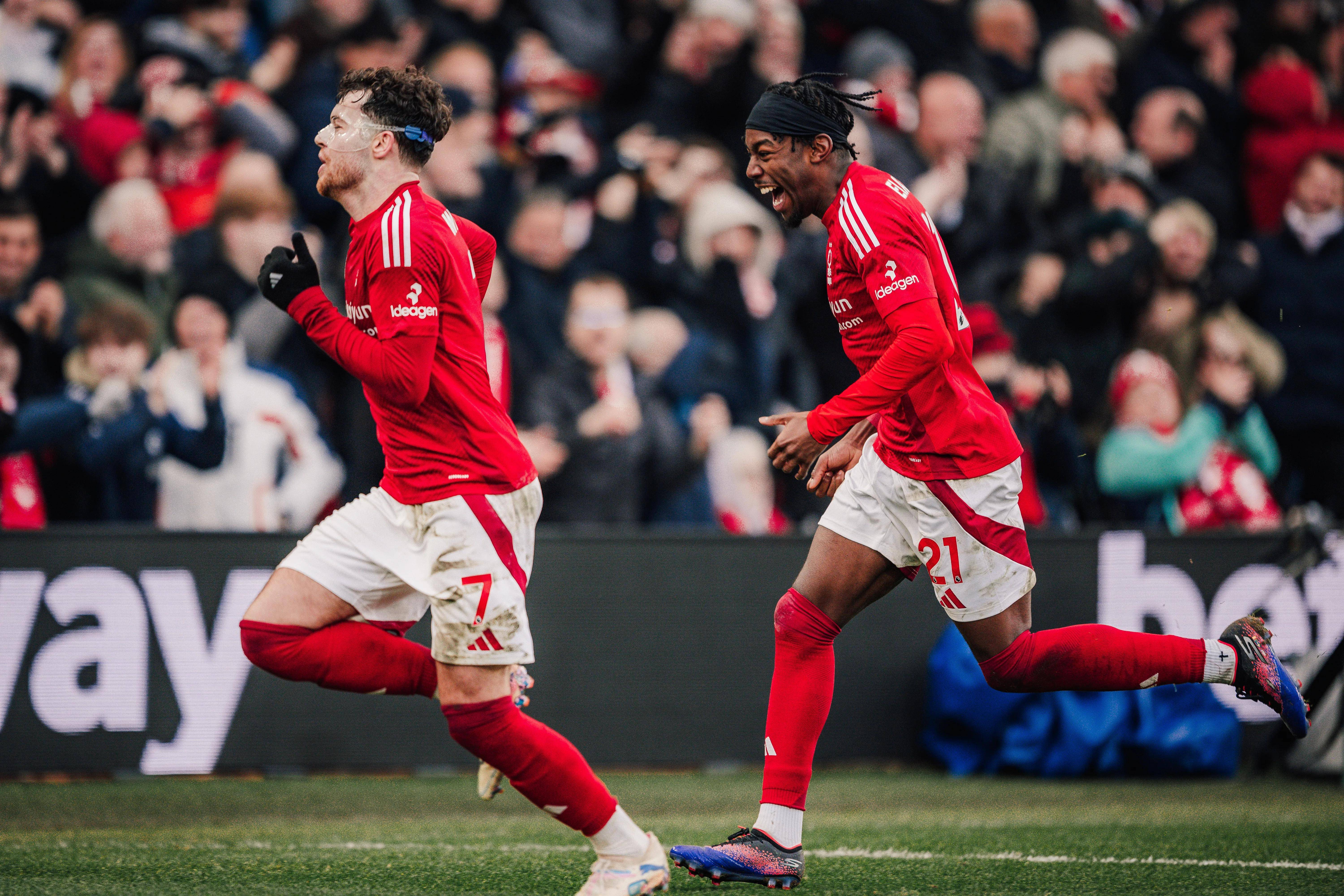 包含马德里竞技斩下逆转之战,成功挺进四强,球迷欢呼的词条 包含马德里竞技斩下逆转之战,成功挺进四强,球迷欢呼的词条