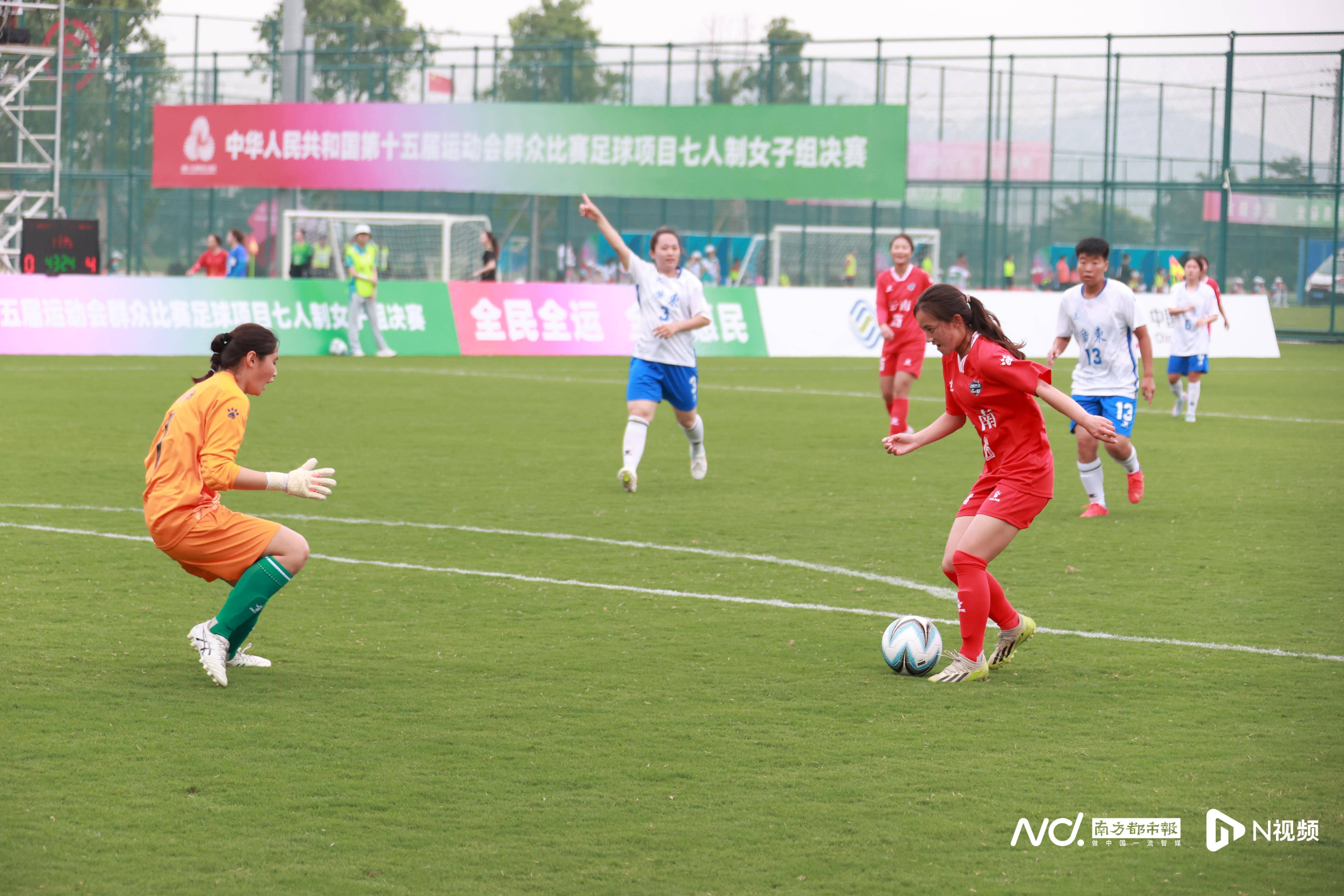 关于参加女足联赛,运动员们展现出色的技术实力的信息 关于参加女足联赛,运动员们展现出色的技术实力的信息