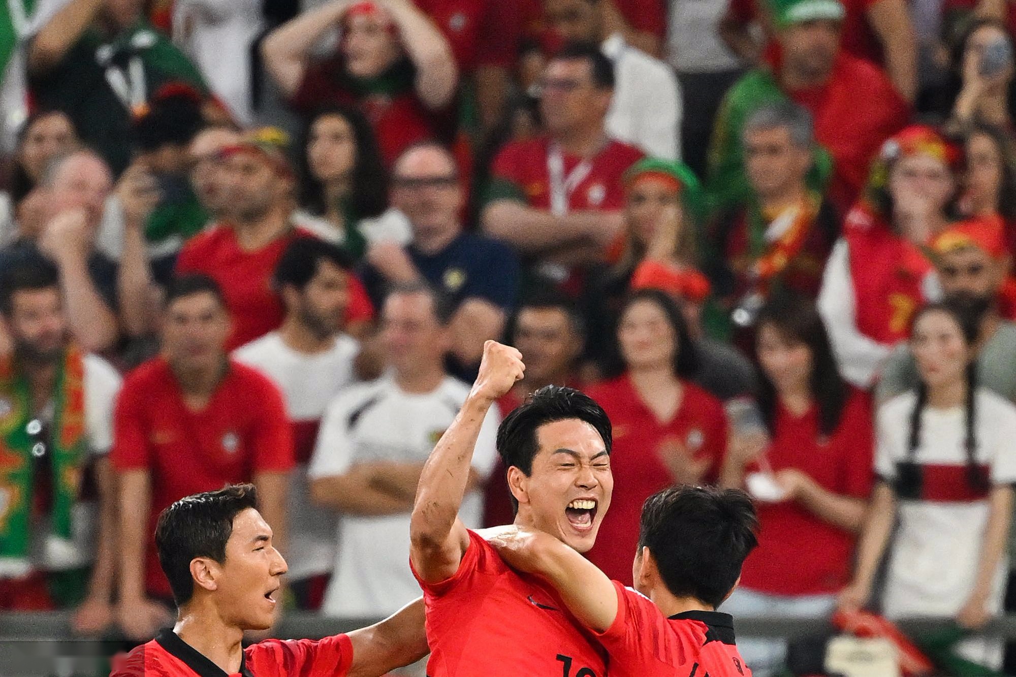 关于热那亚队员集体爆发,赢得重要胜利的信息 关于热那亚队员集体爆发,赢得重要胜利的信息