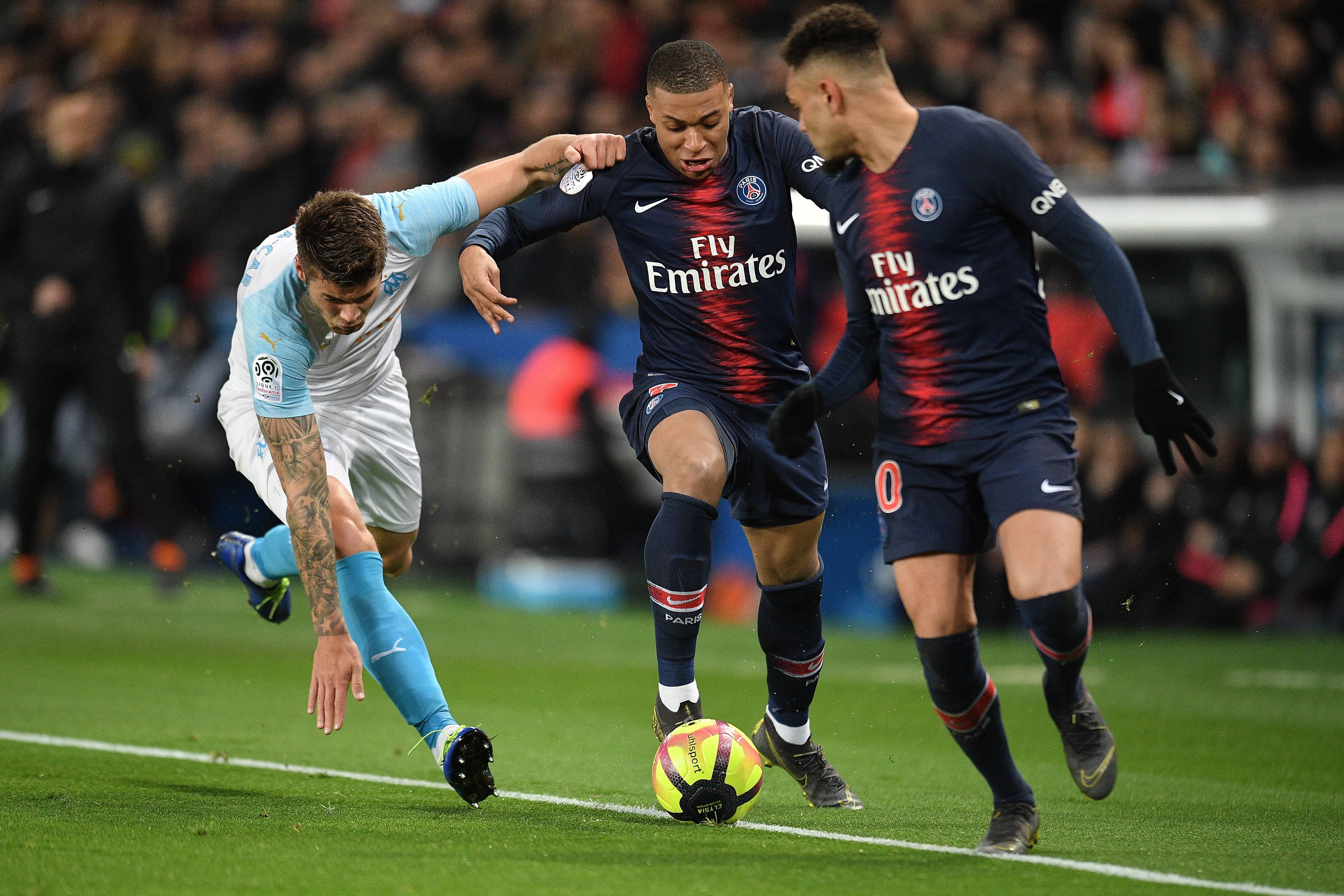 星空体育入口-包含马赛战胜里尔，继续保持法甲胜利纪录的词条