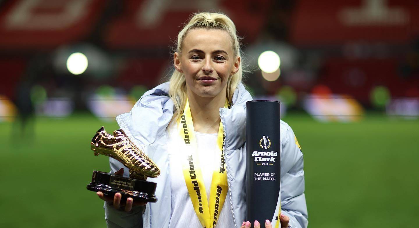 英格兰女足以强势姿态出征欧冠赛,冲刺欧冠的梦的简单介绍 英格兰女足以强势姿态出征欧冠赛,冲刺欧冠的梦的简单介绍