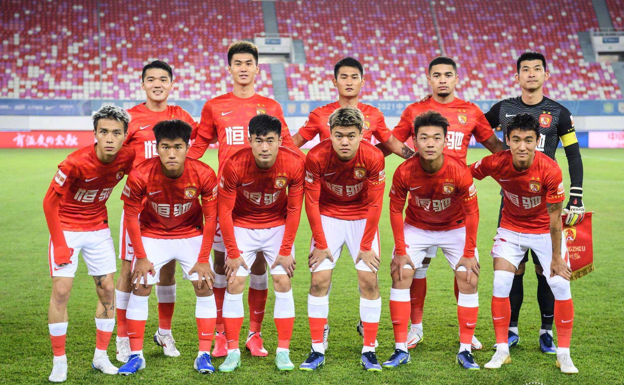 星空体育app-关于直播回放：白俄罗斯队小胜波兰，反超小组次席的信息