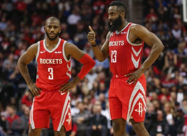 雄鹿豪取五连胜,夺得西部榜首位置 雄鹿豪取五连胜,夺得西部榜首位置