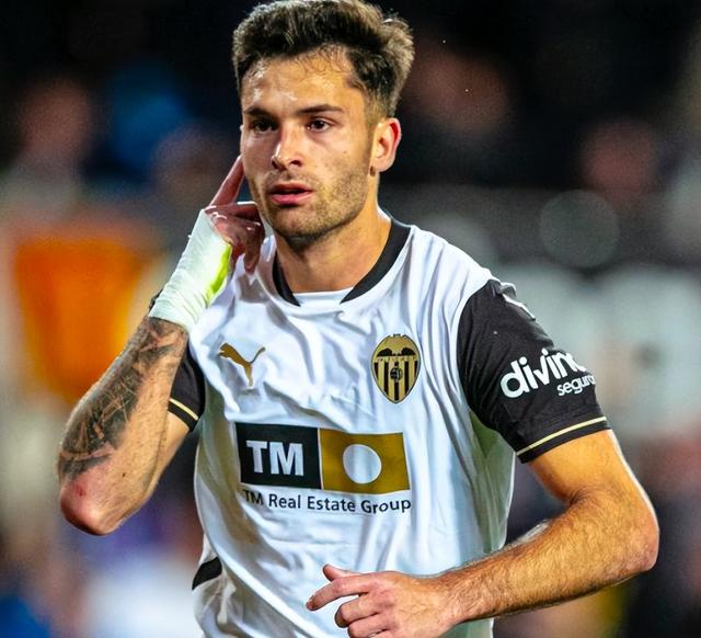 星空体育官方-包含瓦伦西亚惨败，遗憾离开欧冠赛场的词条